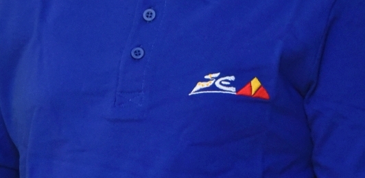 Poloshirt blau mit Logo „Pyramide“